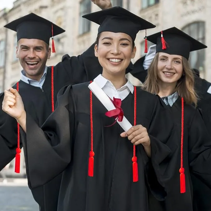 Servicii de Redactare Lucrări de Licență Drept Consultant juridic pentru lucrări de licență și disertație, garantând originalitatea