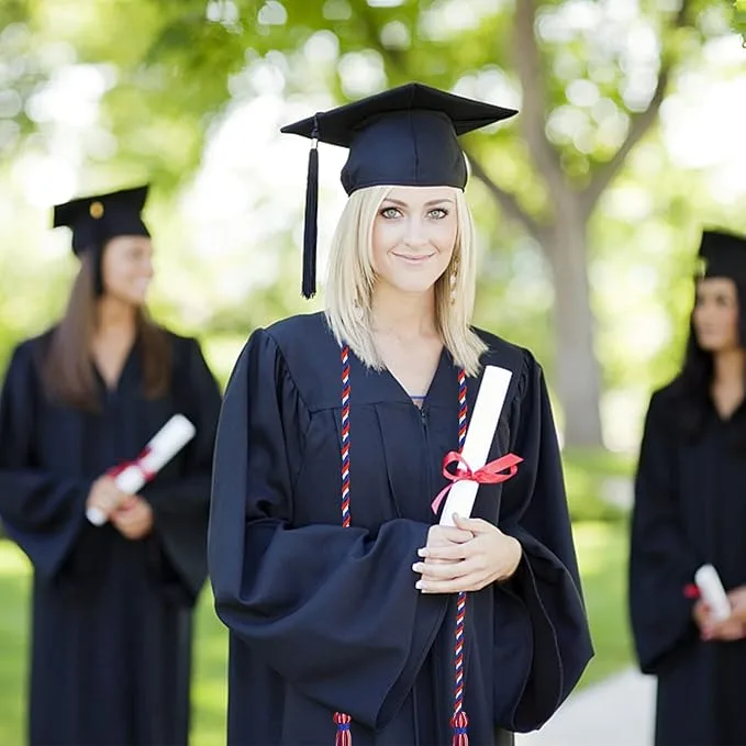 Acasa 3 Echipa de redactori specializați în Drept